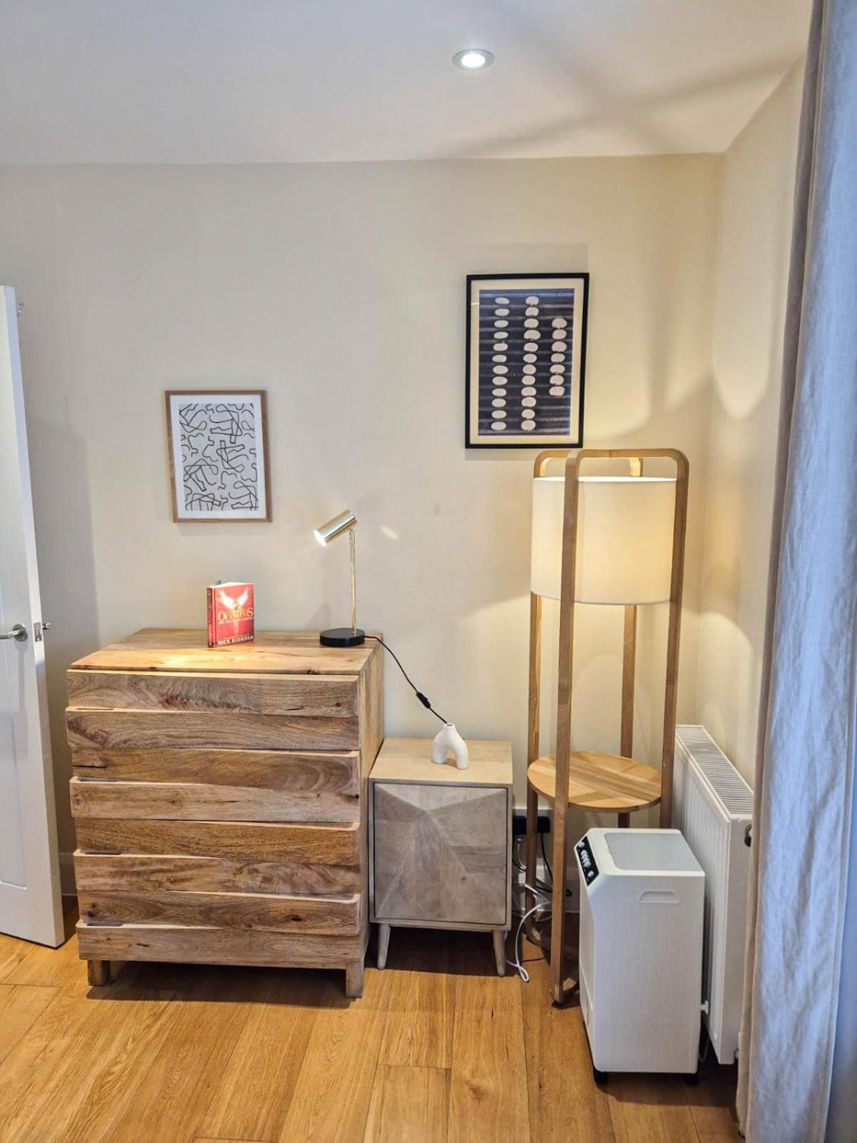Chic 2-bedroom Flat With Free Wi-fi Few Steps From The Oval Londra