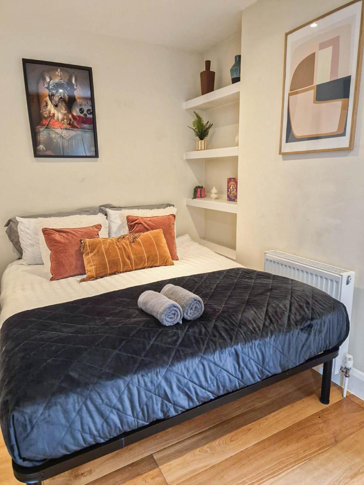 Chic 2-bedroom Flat With Free Wi-fi Few Steps From The Oval Apartament