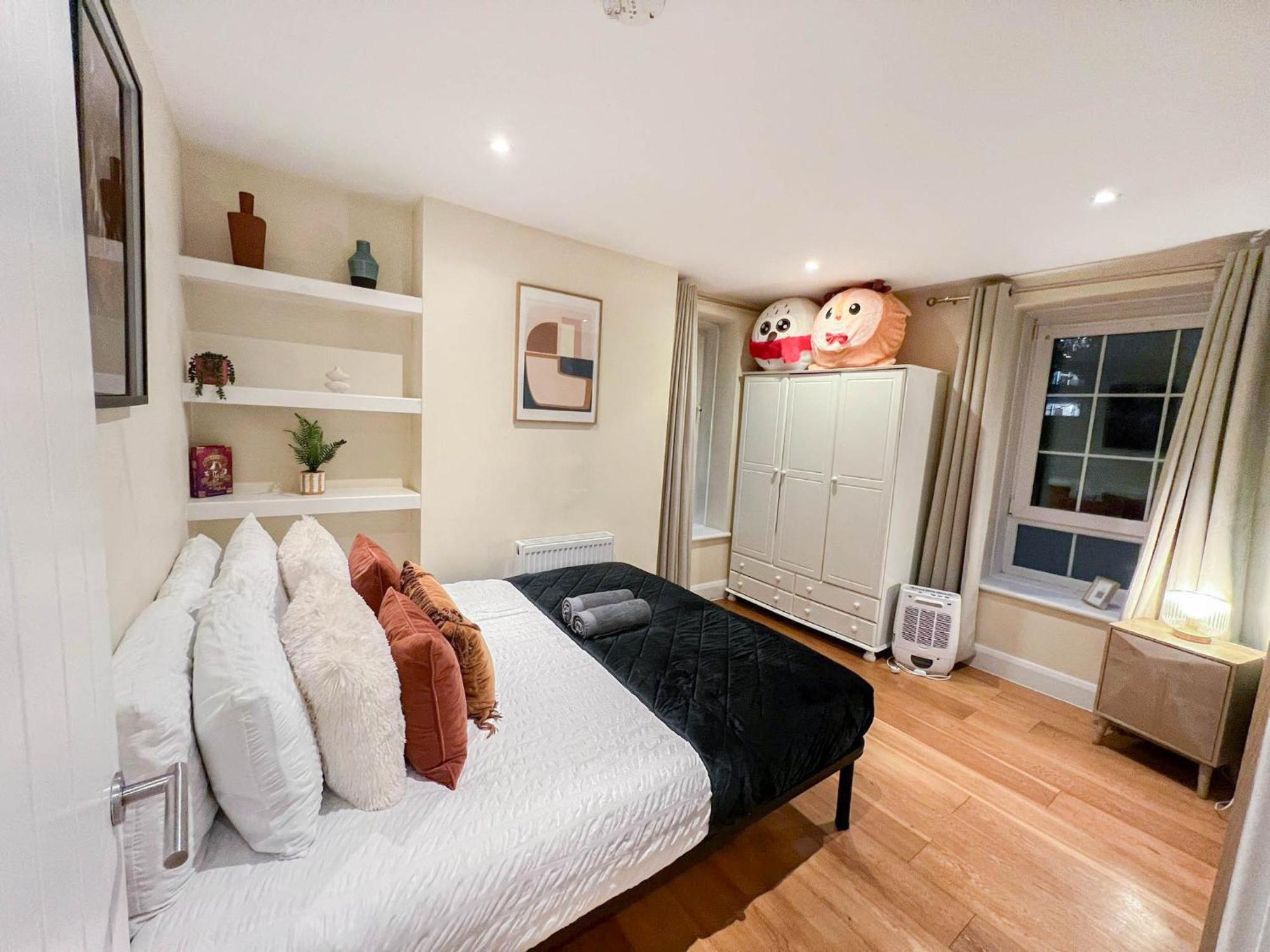 Chic 2-bedroom Flat With Free Wi-fi Few Steps From The Oval * Londra
